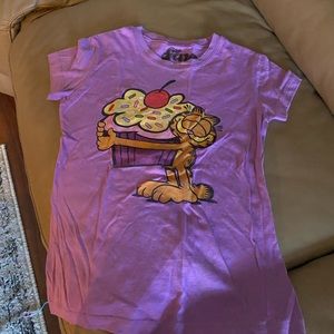 Garfield cupcake tee